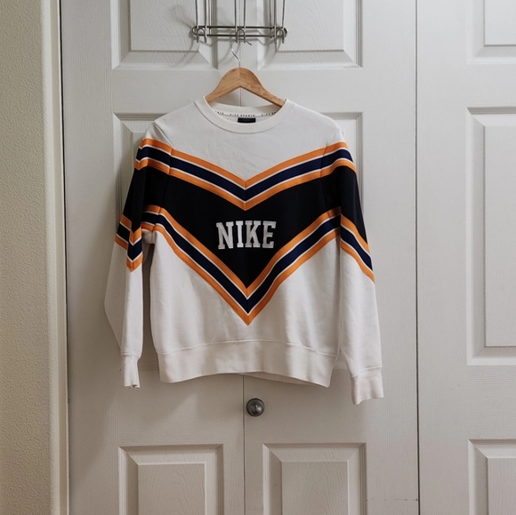 Nike Tops - Nike Sports Women's Fleece Sweatshirt Size Large